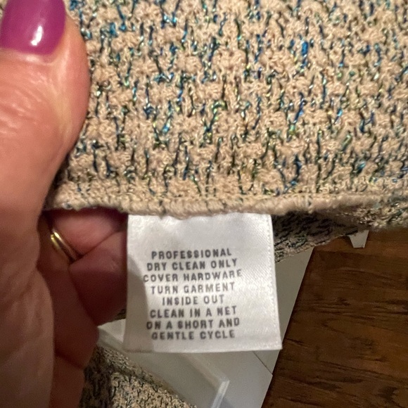 St. John suit - Picture 11 of 14